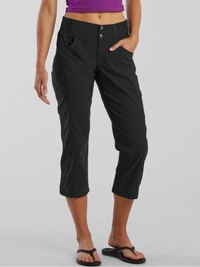 EUC Title Nine Clamber Capri Hiking Pants Style 530963 Women's Black Size 10